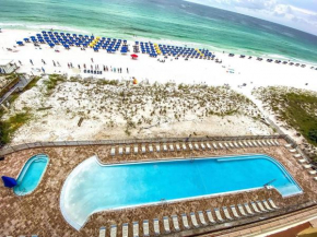  Pelican Beach Resort Condos  Дестин